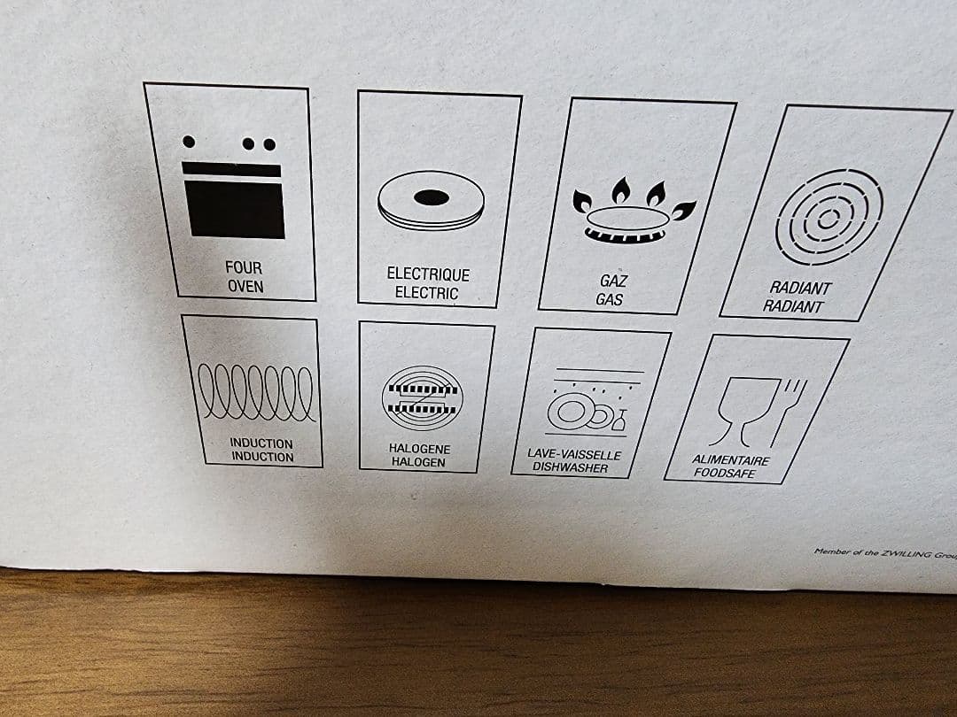 【新品未使用】staub ストウブ ココットラウンド 22cm リネン