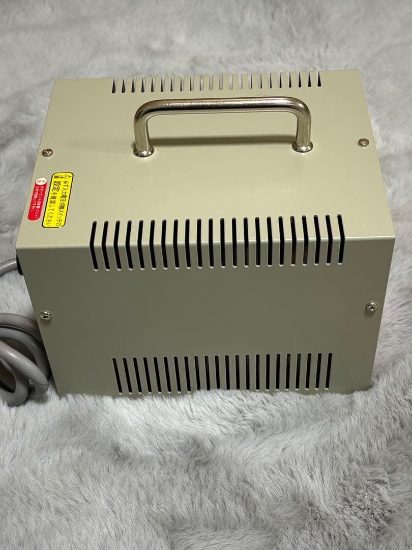 SK-2200-U アップ ダウン トランス 2200W 日章工業株式会社