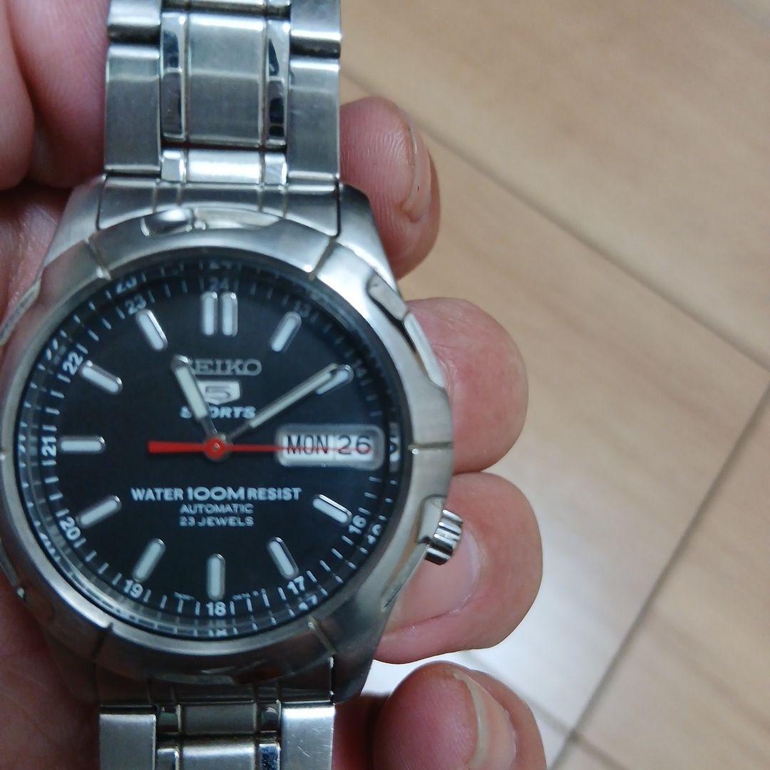 マ*ん様 セイコー 5スポーツ自動巻き時計 100m防水 黒文字盤