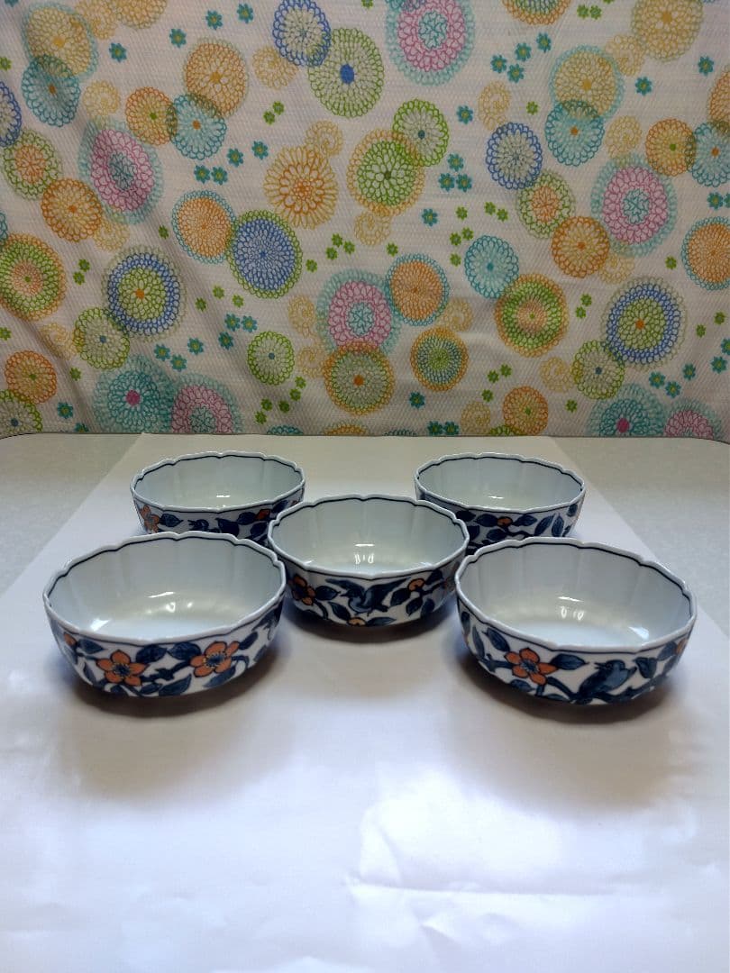 京清水焼輪花彩色浅鉢手がき手引き