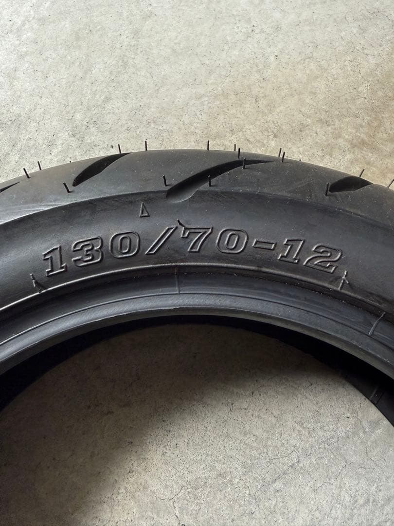 120/70-12、130/70-12タイヤセット