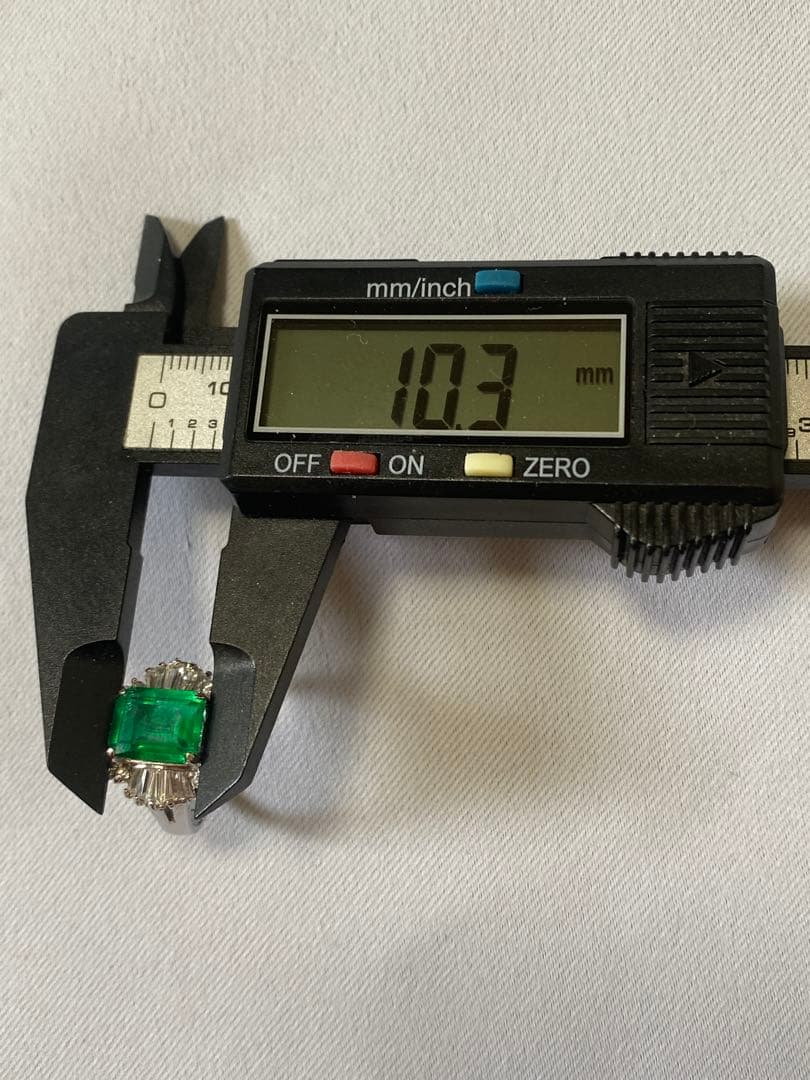 エメラルドカット エメラルド リング