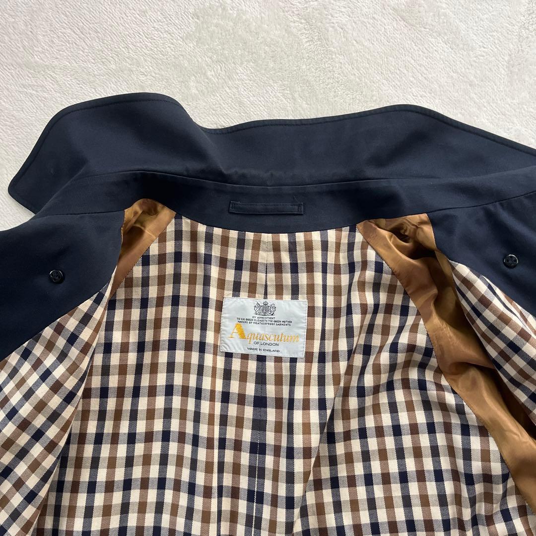 ★アクアスキュータム　トレンチコート　ネイビー　クラブチェック　ベルト