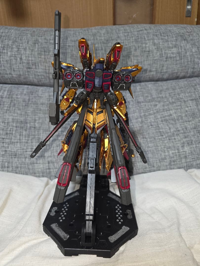 神馬模型　1/100相当　黄金武士 ダイキャストフレーム　海外製プラモデル