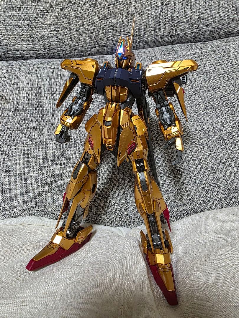 神馬模型　1/100相当　黄金武士 ダイキャストフレーム　海外製プラモデル