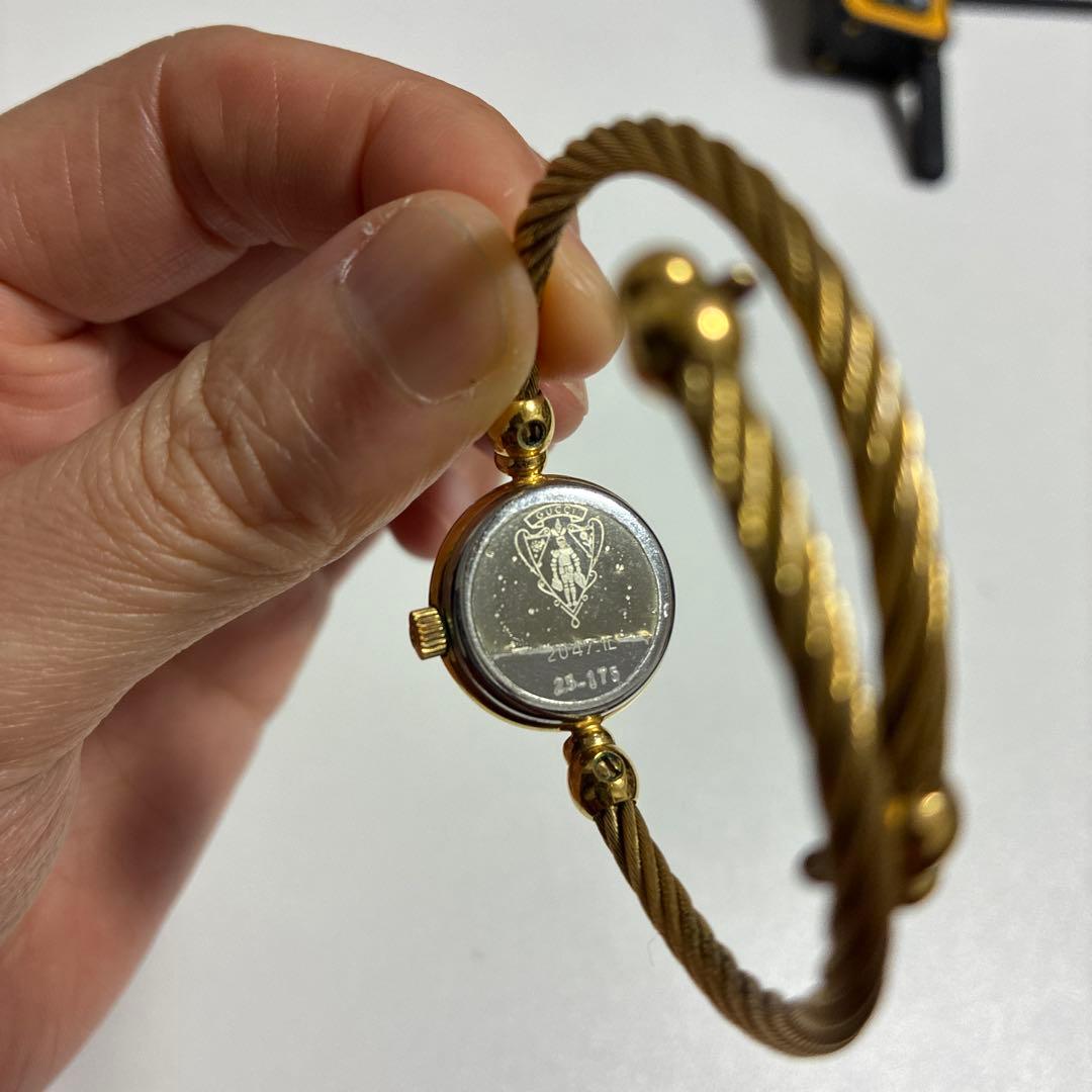 y*a様 GUCCI ゴールド ブレスレットウォッチ