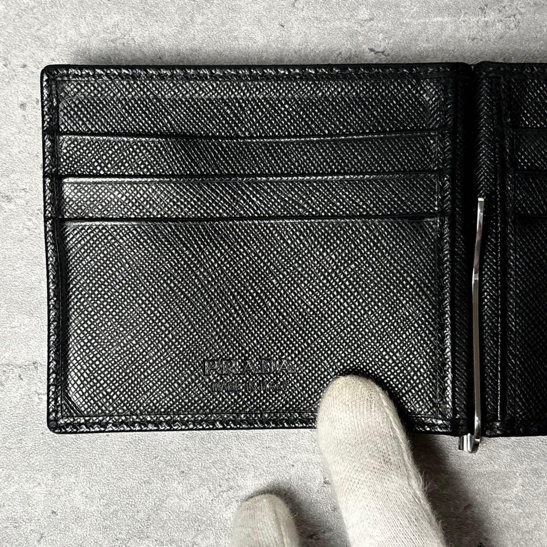 ✨極美品✨ PRADA マネークリップ ロゴ型押し サフィアーノレザー ブラック