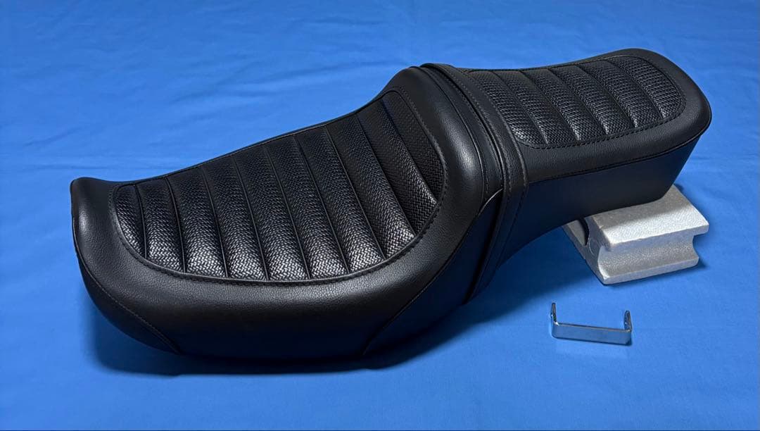 ハーレー スポーツスター用シート　K&H