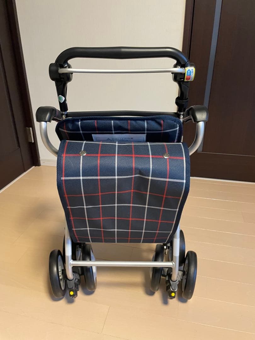 幸和製作所　シルバーカー　歩行器ネイビーチェック