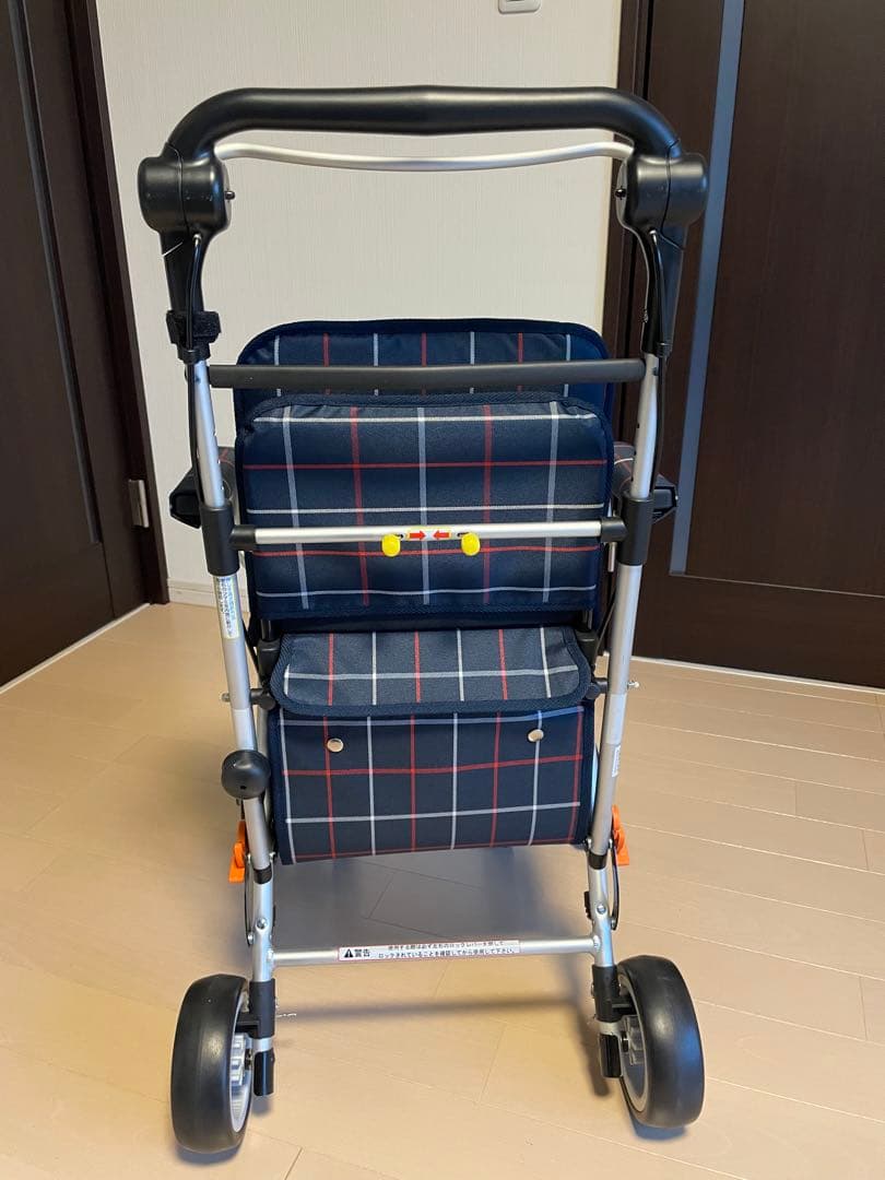 幸和製作所　シルバーカー　歩行器ネイビーチェック