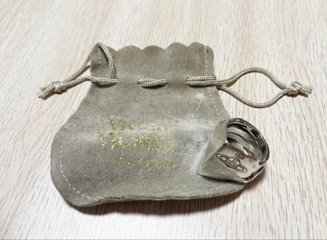 Vivienne Westwood ヴィヴィアン　ナックルダスターリング M