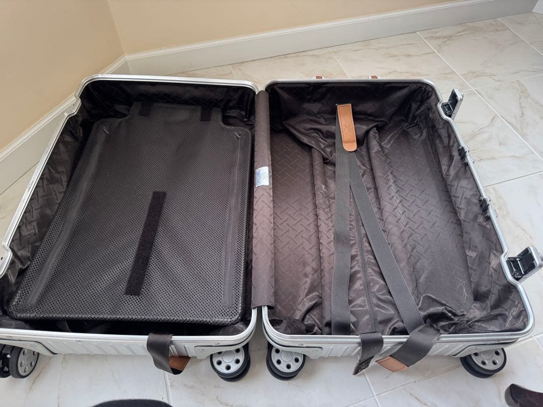 リモワ ルフトハンザ ボーイング 747-8 64L