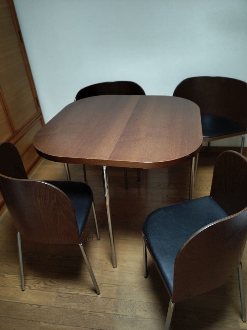 IKEA FUSION  4人掛け ダイニングテーブルセット