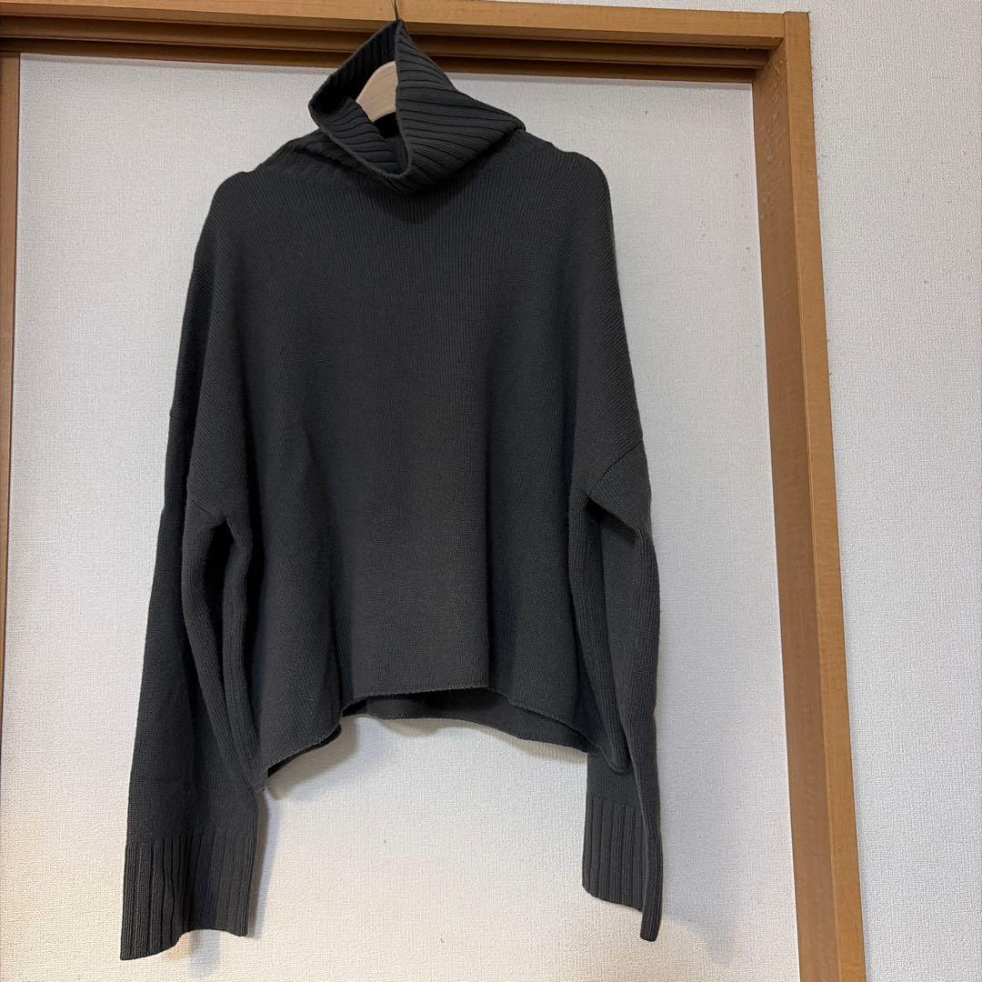 Deuxieme Classe⭐︎クロップド タートルネックプルオーバー