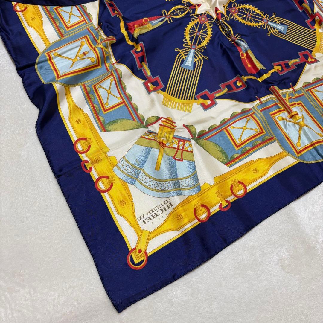 y072618 HERMES エルメス　カレ　シルクスカーフ　高級