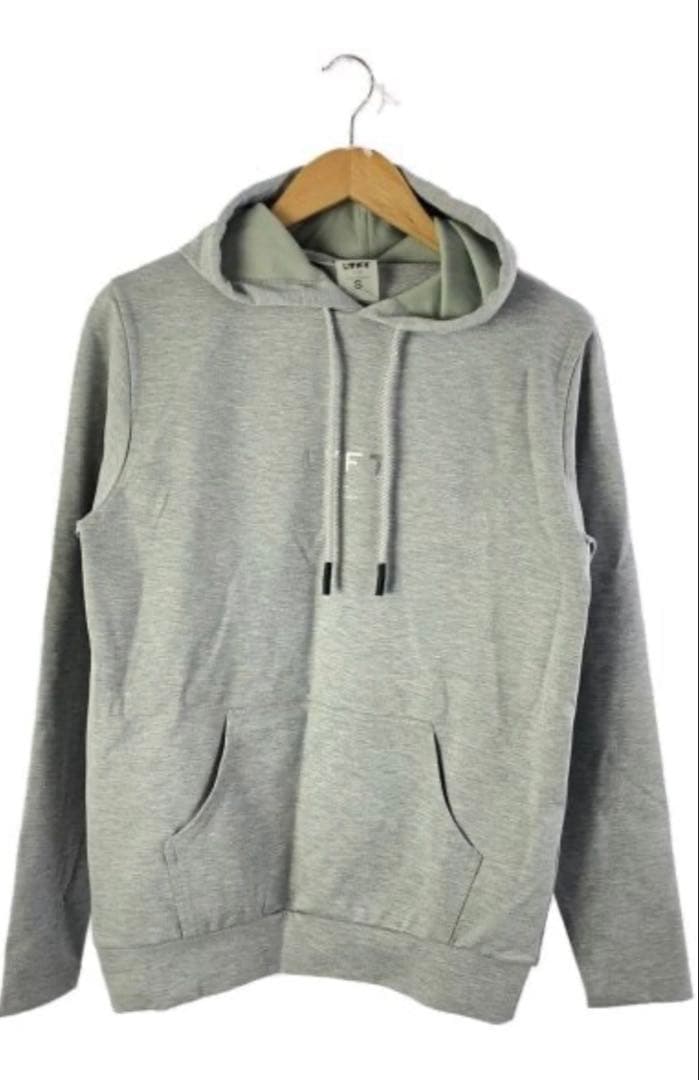 オンライン完売品 LYFT リフト　パーカー