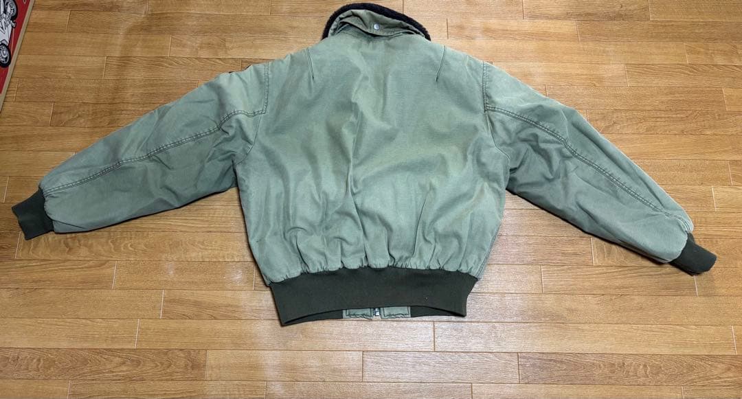 雰囲気抜群 フライトジャケット サイズLA 中綿　vintage