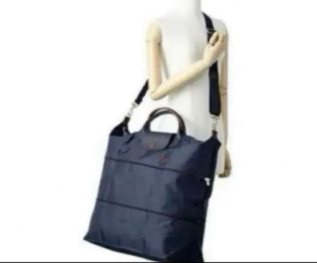 ロンシャン大容量 ネイビー 新品