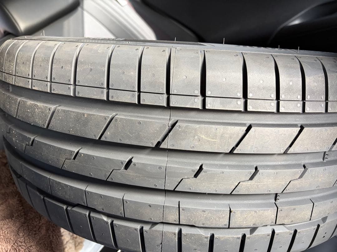 Hankook Ventus 225/45ZR18 サマータイヤ4本セット