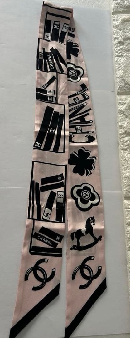 CHANEL シャネル　ロゴ スカーフ