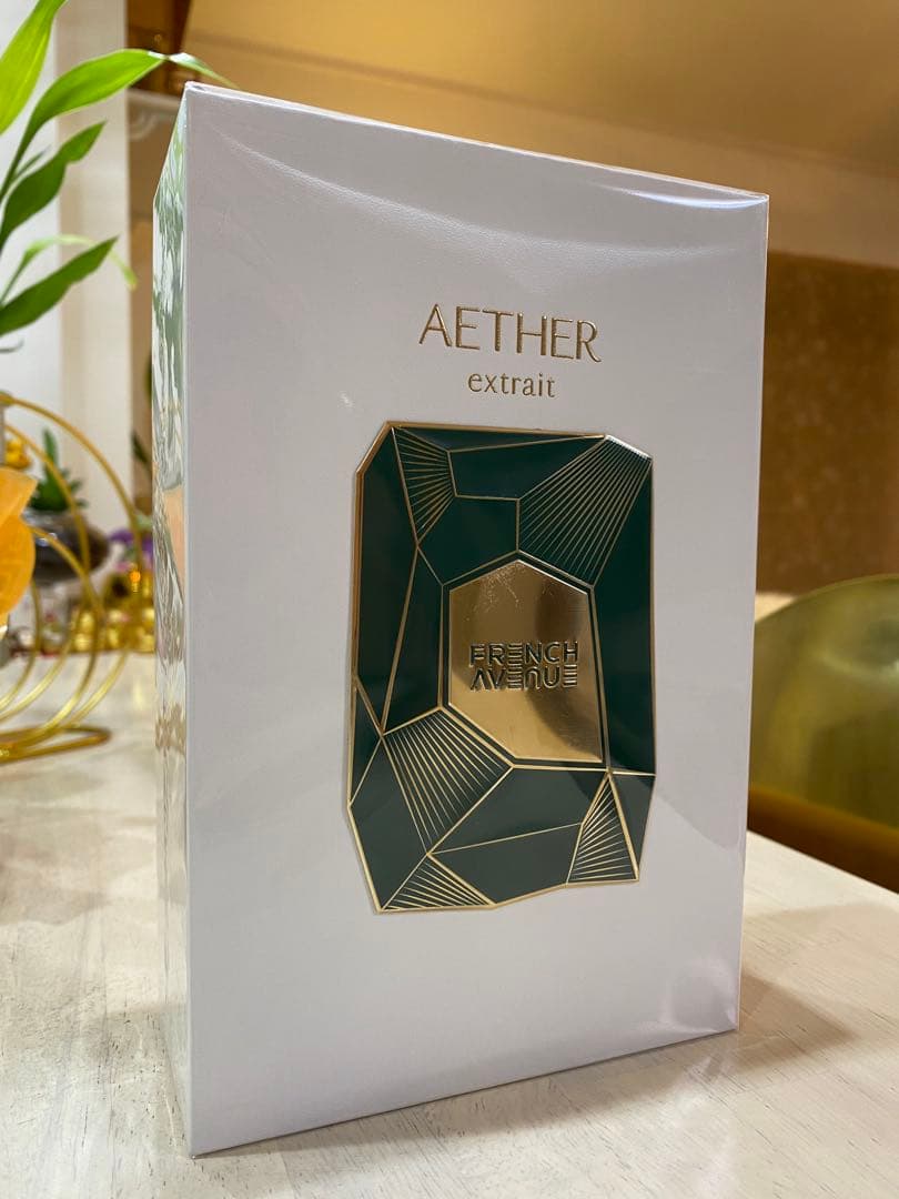 香水(男性用) Fragrance World Aether & Art of Arabia