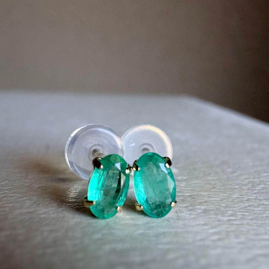 K18 コロンビア産　天然石エメラルド OVAL　18金イエローゴールド　ピアス