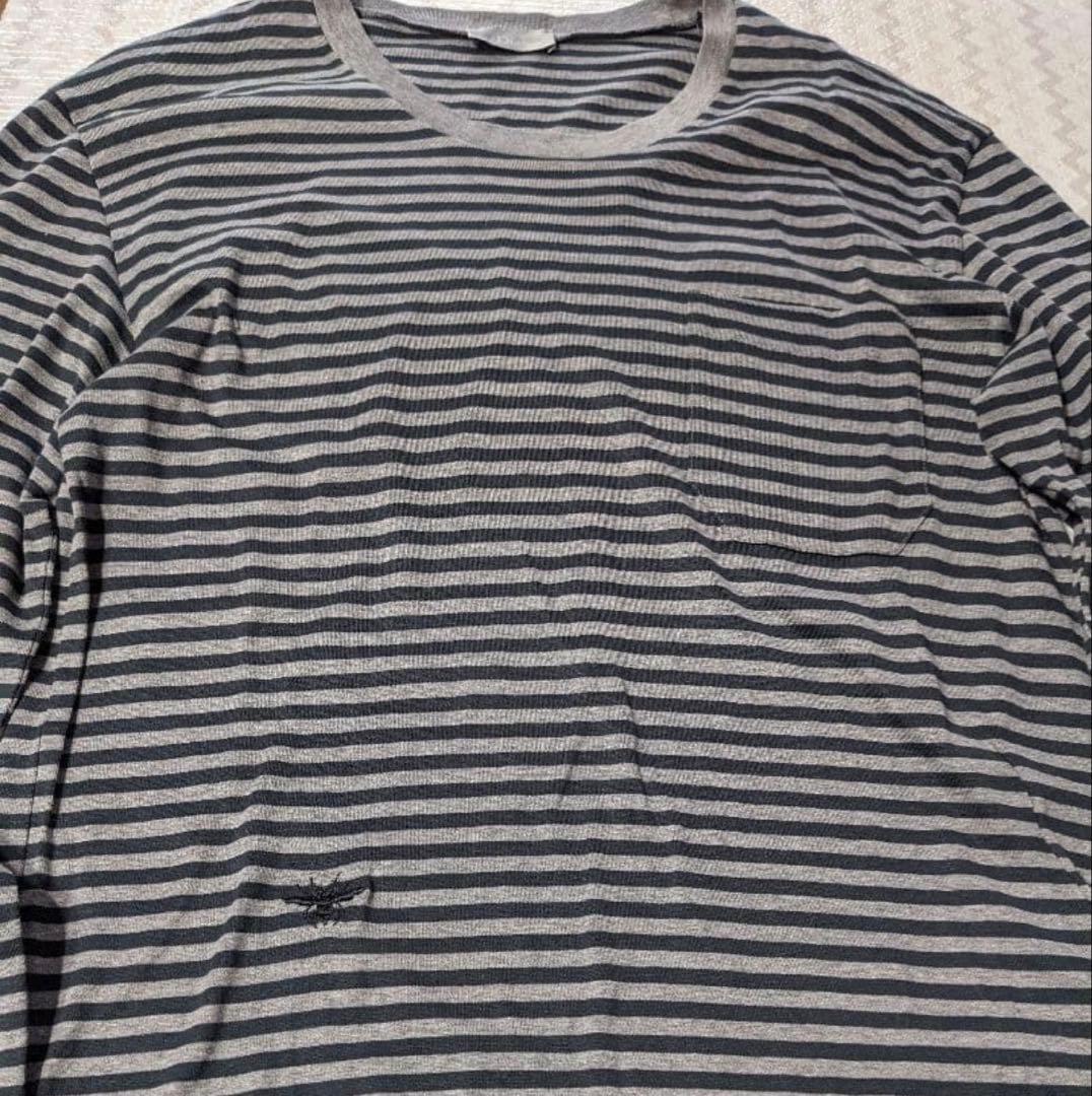 グレーと黒のストライプ長袖カットソー