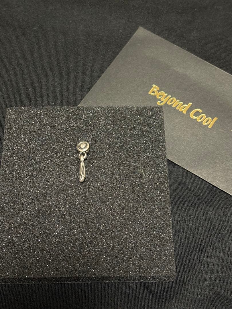 ロンワンズ ドーヴヘッド イヤリング ピアス Dove レナード カムフォート