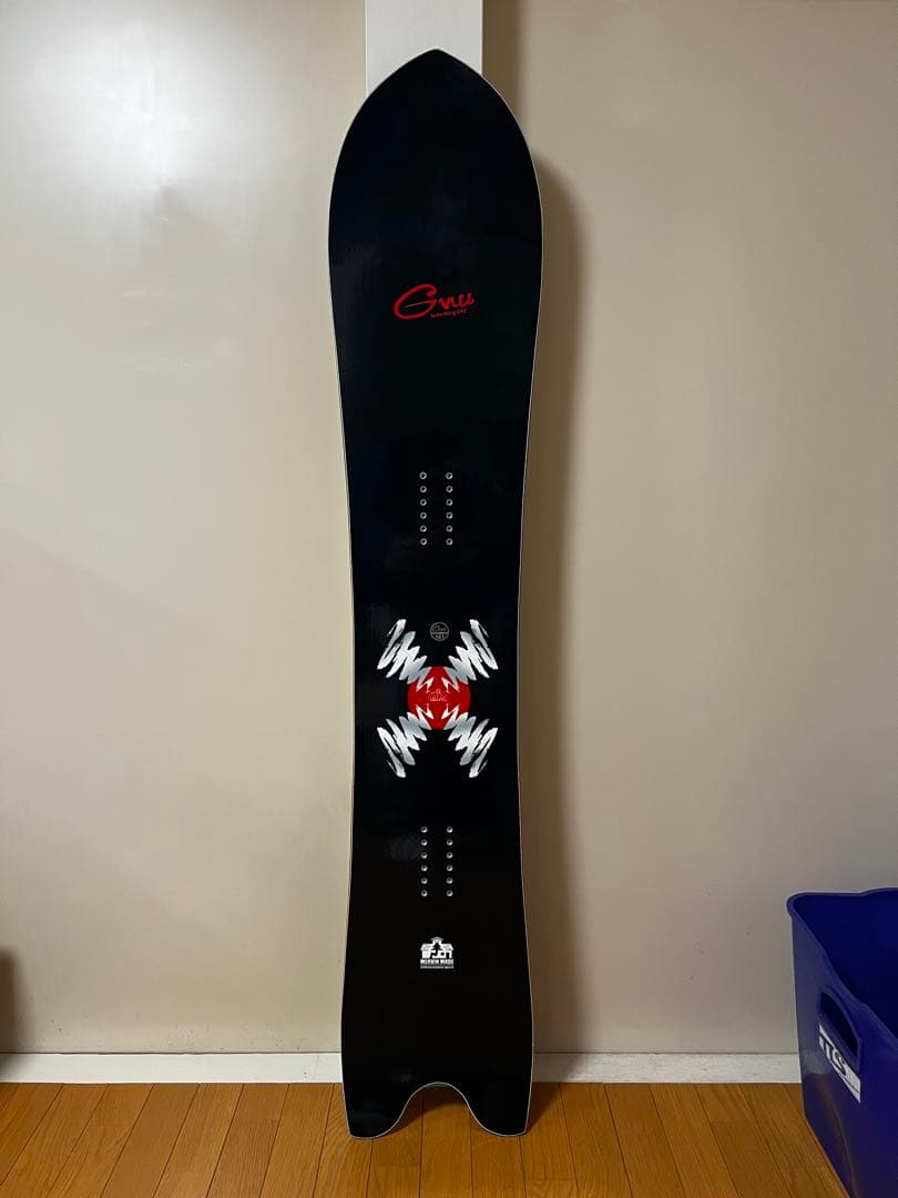 スノーボード Gnu something gnu 161cm