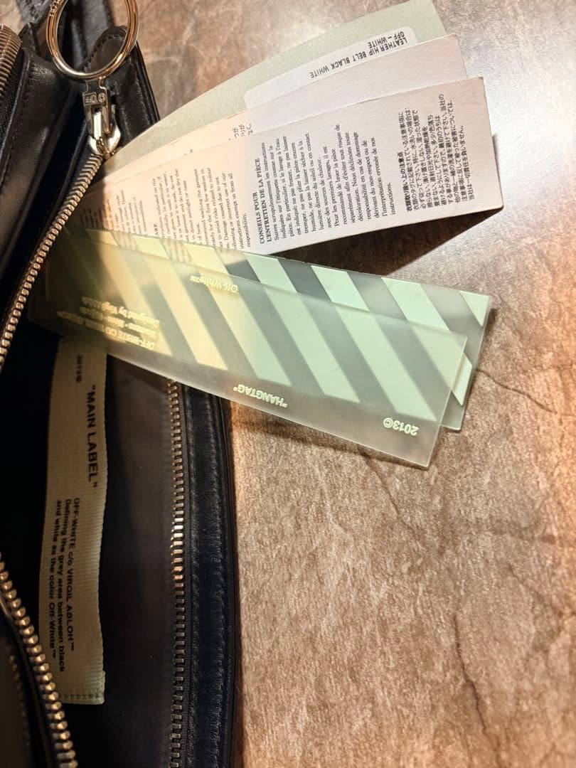 Off-White ボディバッグ レザーブラック