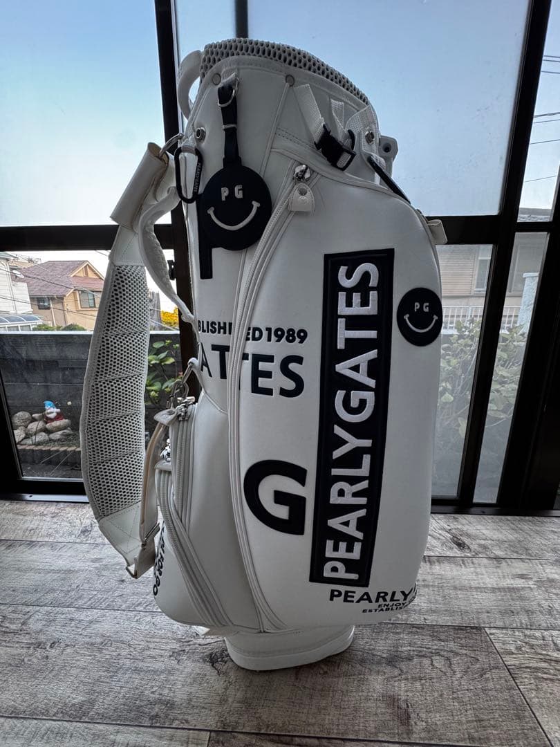 PEARLY GATES ホワイトキャディバッグ