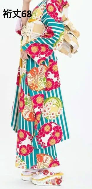 110-1ふりそでMOOE縞に花丸文様振袖