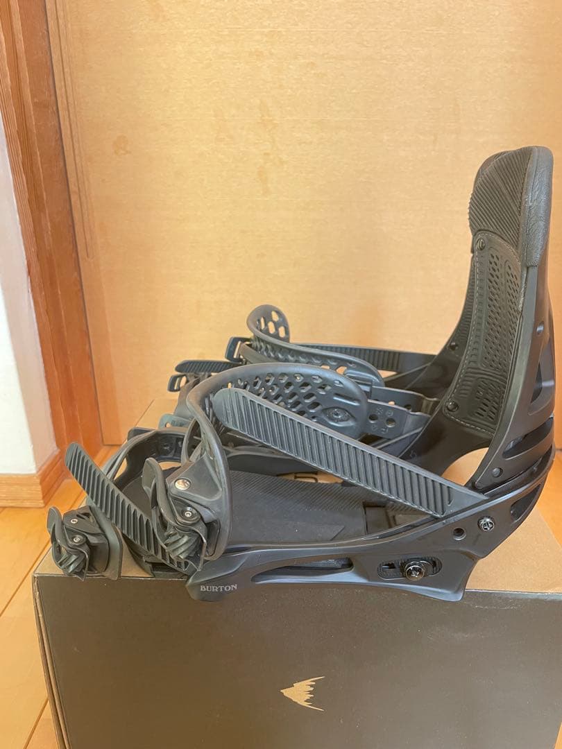 Burton MALAVITA RE:FLEXブラック18 19モデル Mサイズ