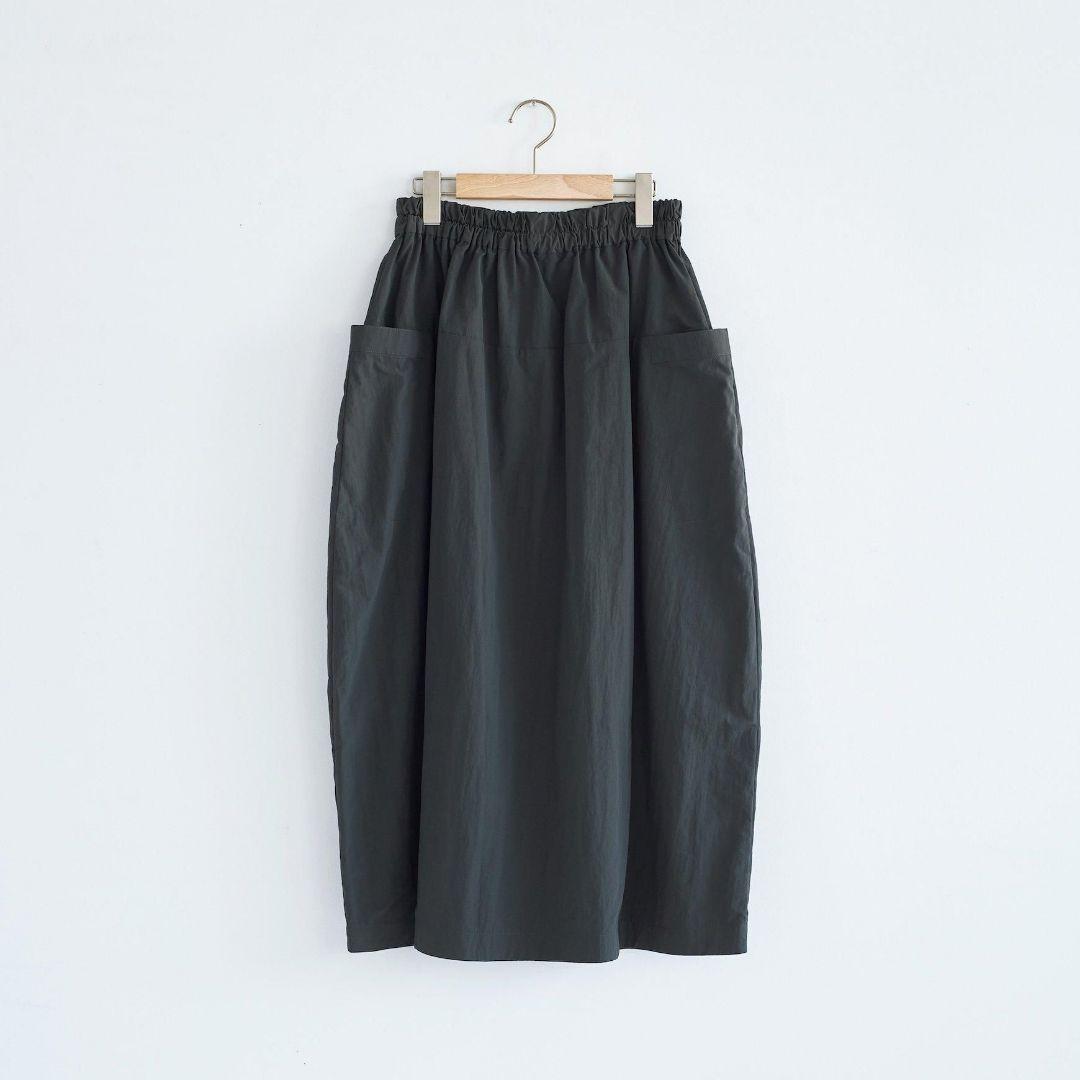 新品　2025　āta/アタ クラスカ skirt1 ナイロンコクーンスカート
