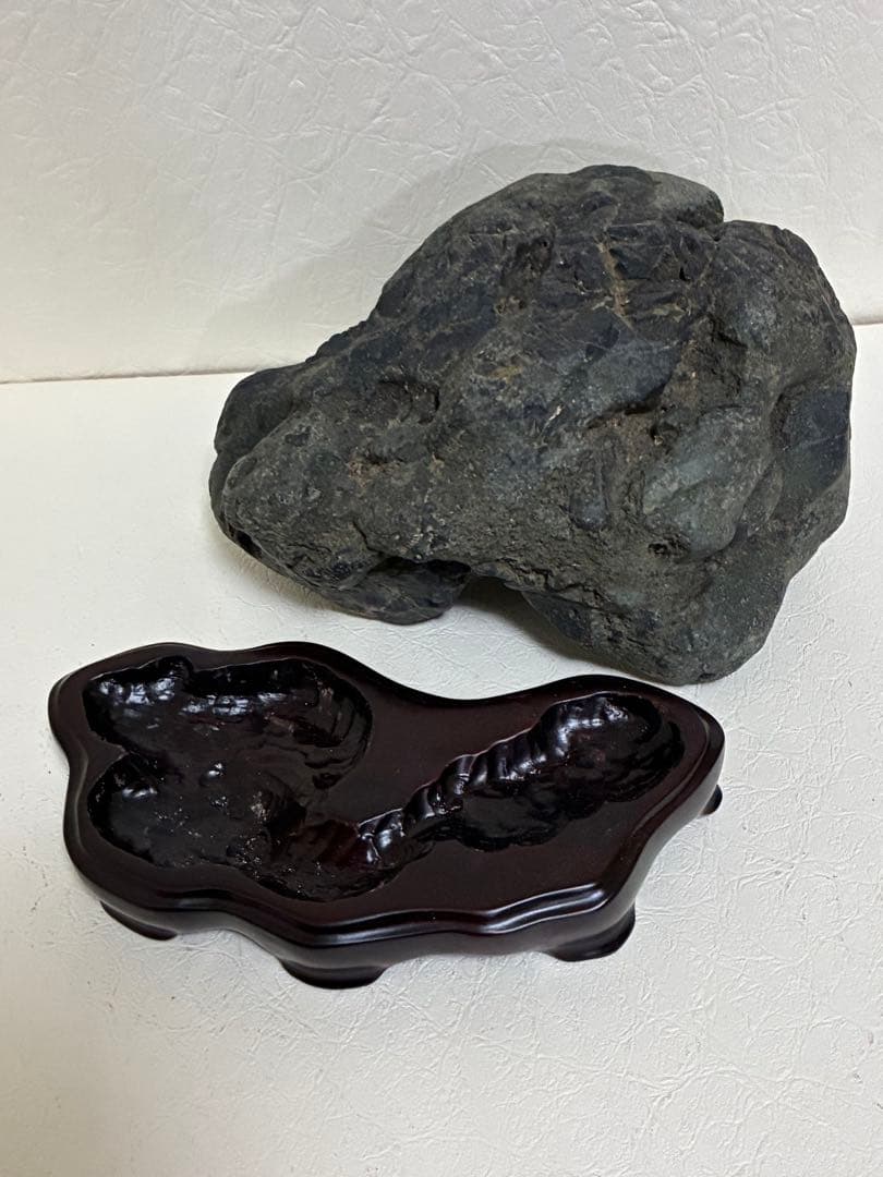 松前古潭石（千軒）希少　サ⑥木製台座付き