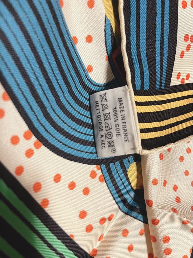 Hermes Garde-Robe Pop スカーフ 90x90cm