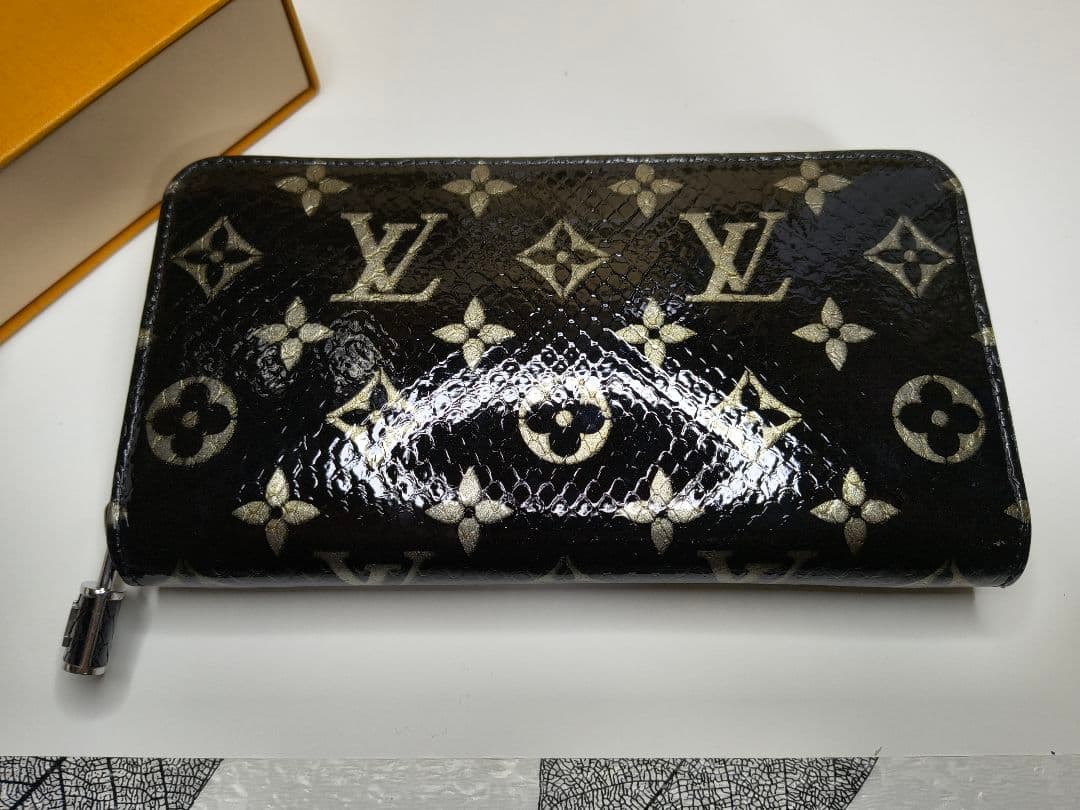 ヴィトン モノグラム エキゾチック パイソン 長財布 N96955