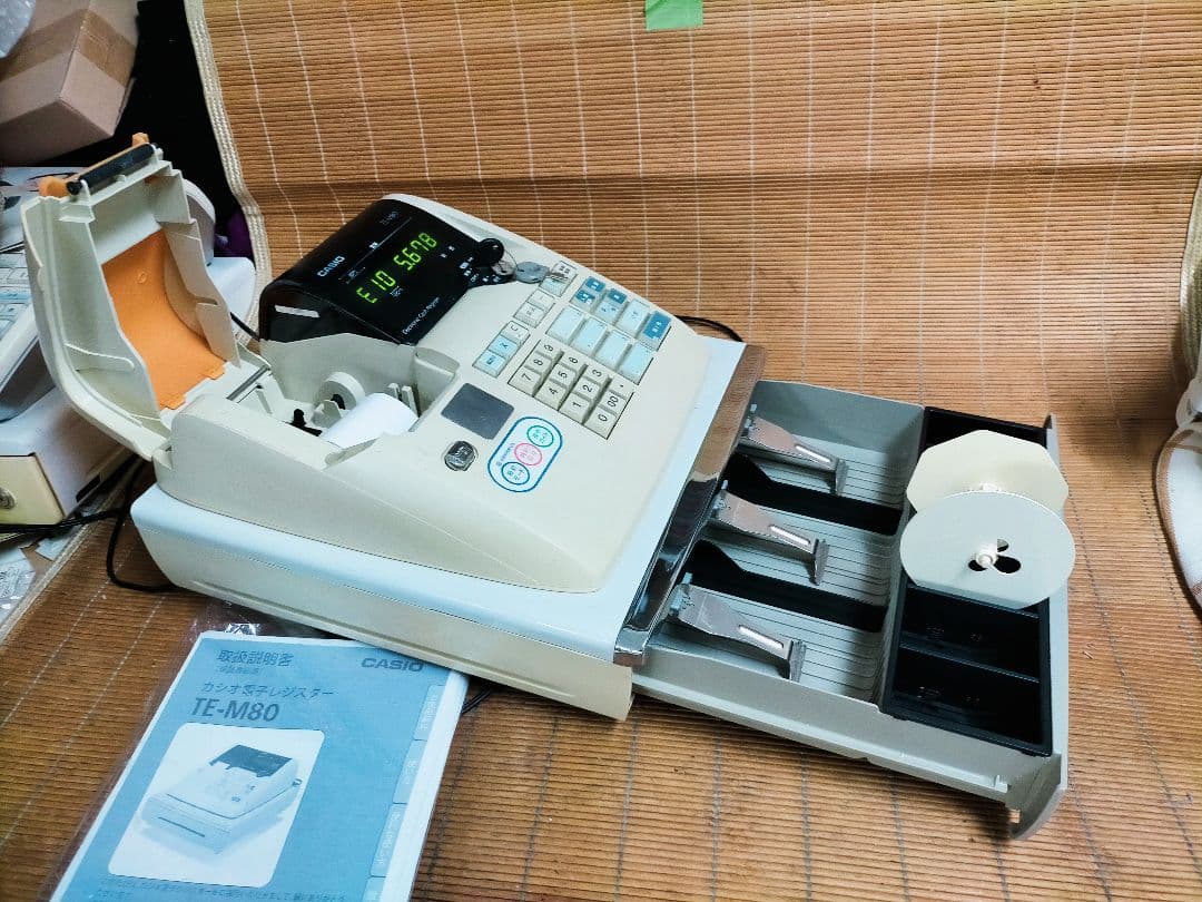 カシオレジスター　TE-M80　中古品　人気機種感熱紙　送料無料　706806