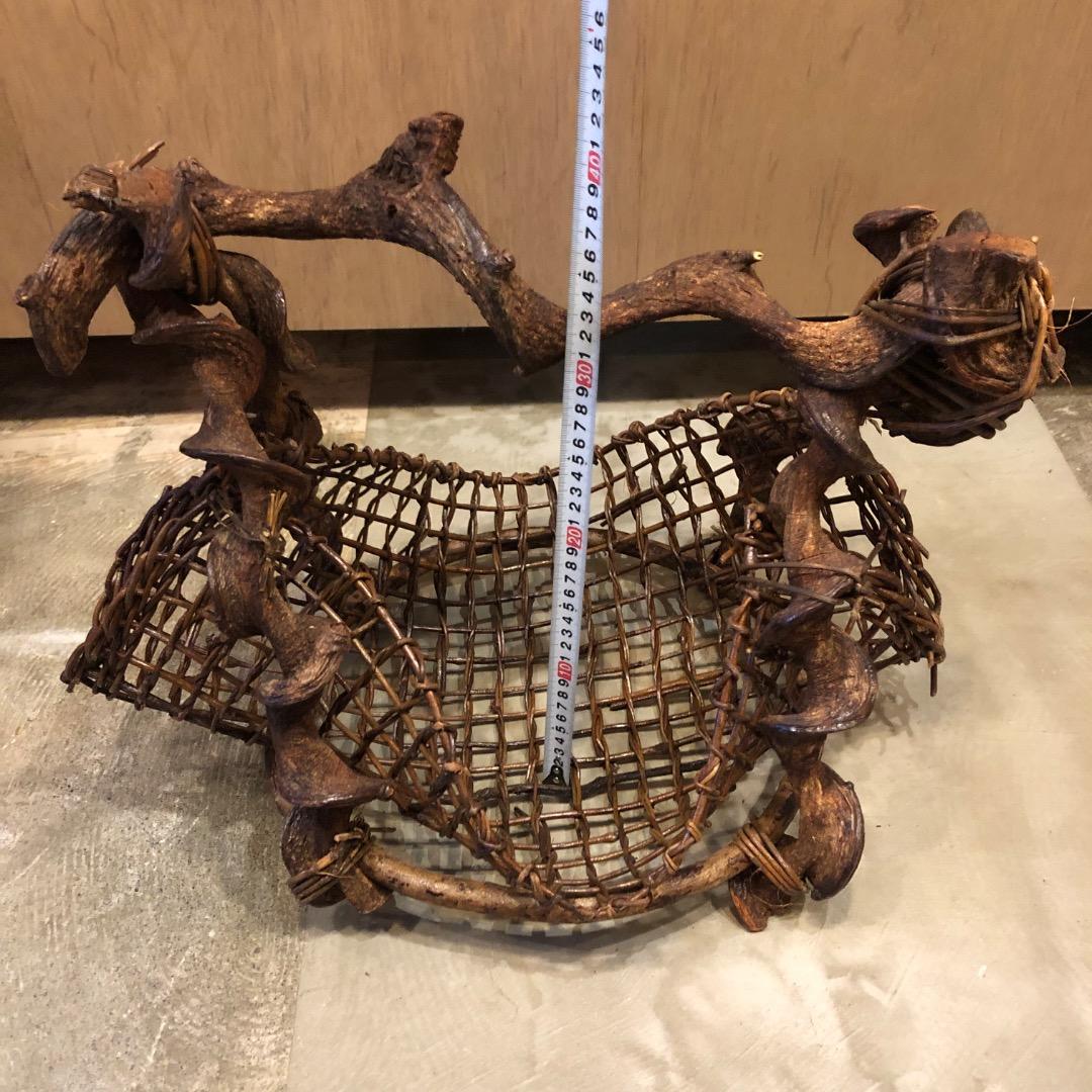 あけび蔓　流木　蔓籠　カゴ　インテリア　木製トレイ　バスケット　小物入　天然木