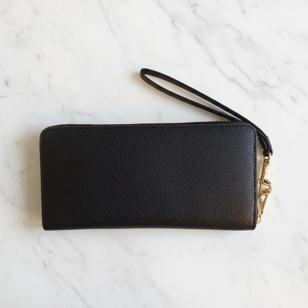 新品 未使用 COACH コーチ ラウンドジップ長財布 あんしん鑑定利用可能