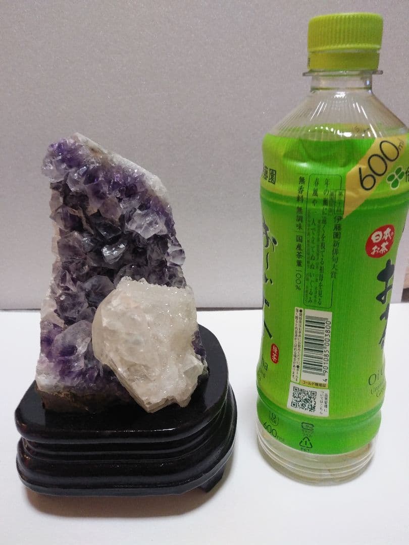 希少アメジストクラスター(カルサイト共生)１,１kg　天然石　クラスター　ドーム