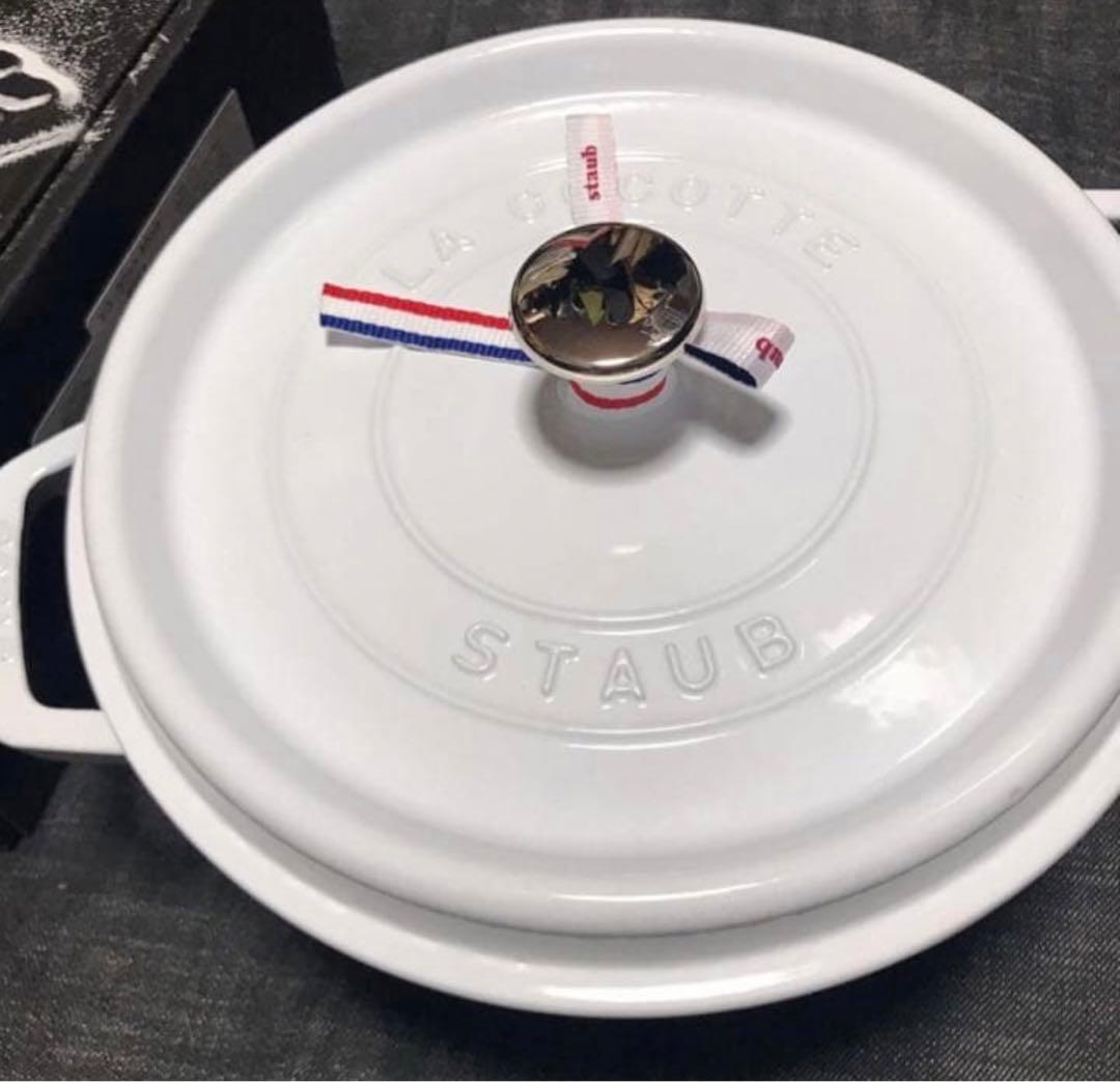 【staub】ストウブ　ピコ・ココット　24cm　限定色　ホワイト　新品