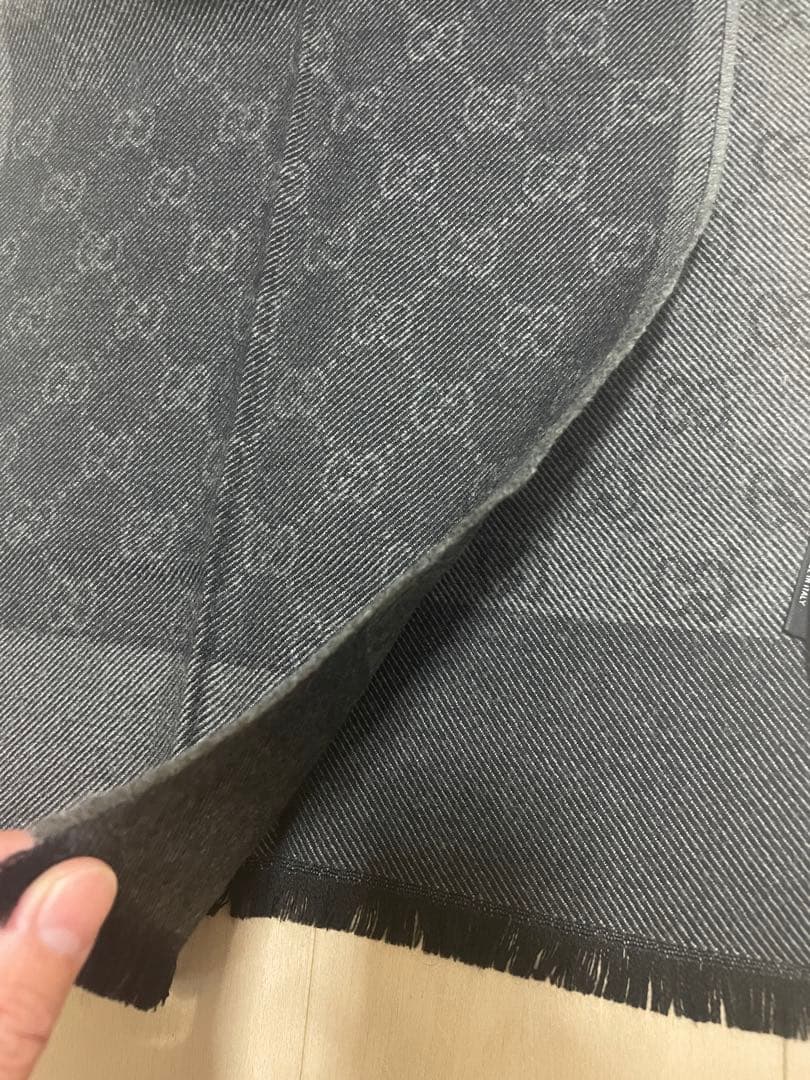 【美品】GUCCI マフラー GGロゴ
