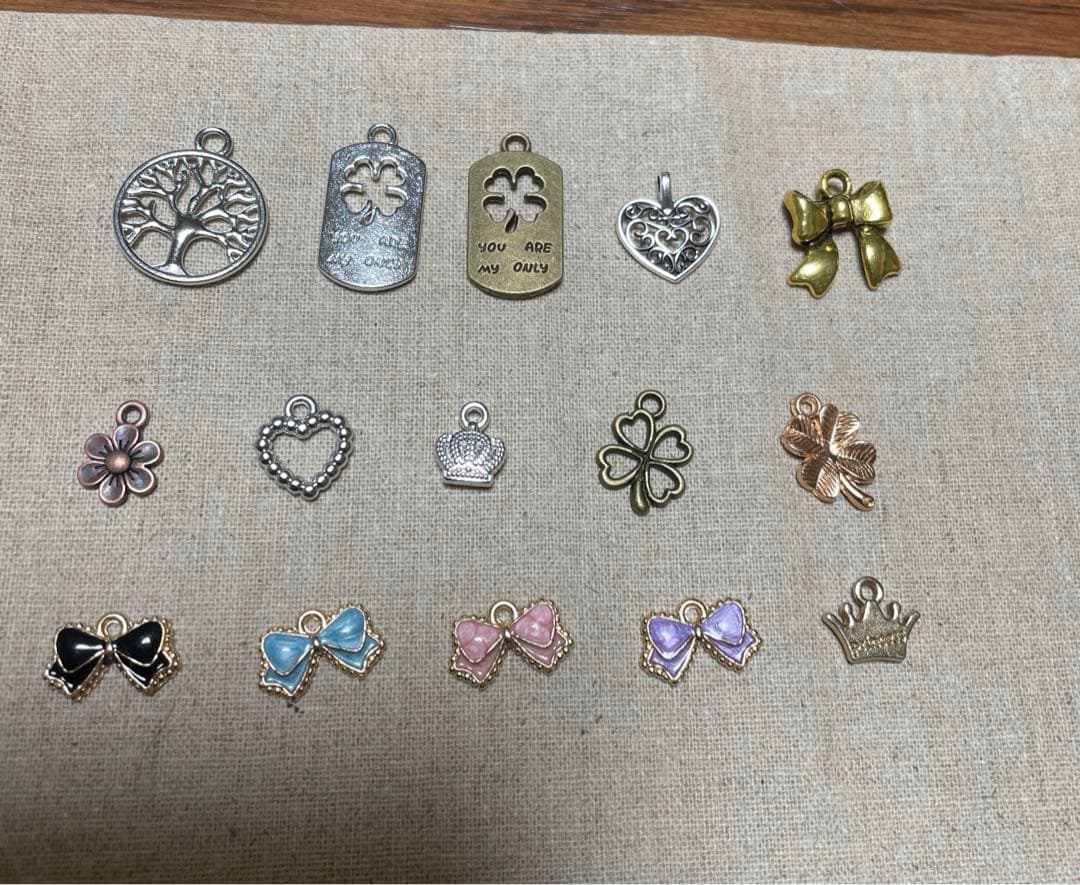 羊毛フェルト　ミニチュアシュナウザー　ソルト&ペッパー　おすわり