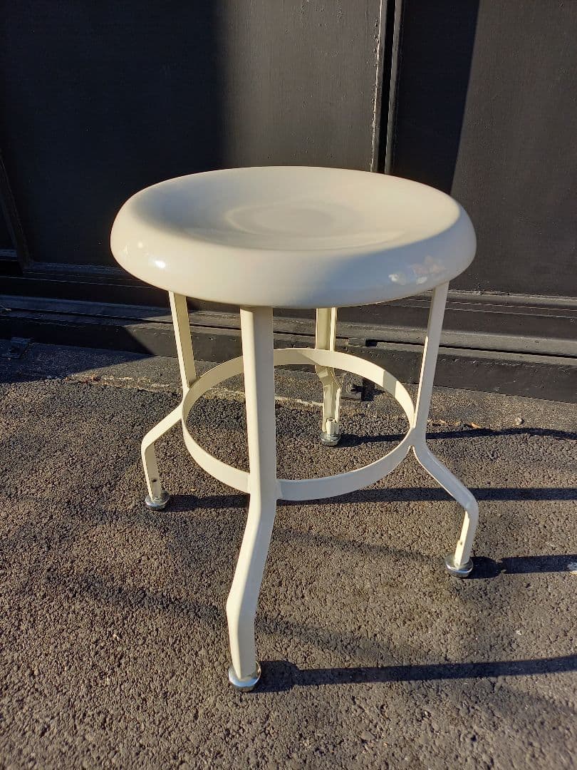 1990's　ポストモダン　スペースエイジ　インダストリアル　白　スツール