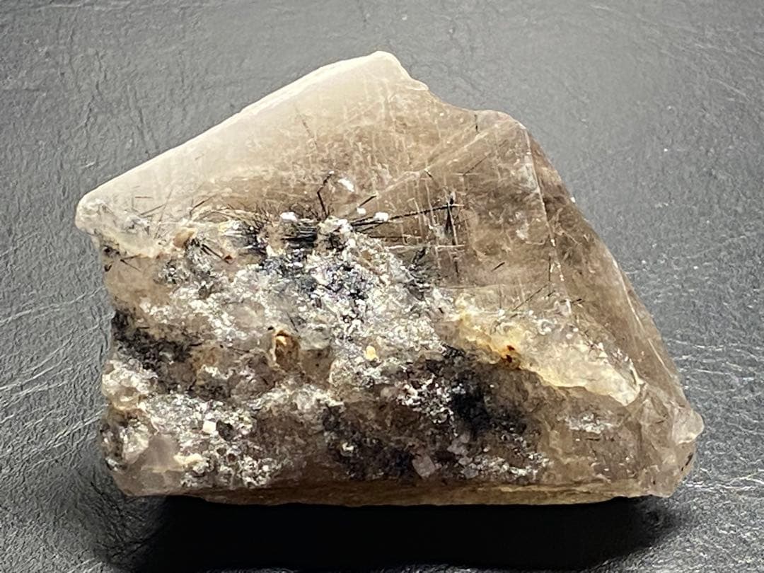 ザギ水晶　ザギマウンテンクォーツ　226g