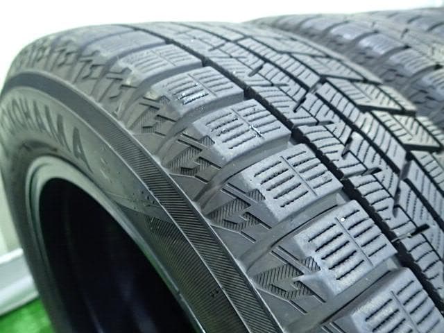 B1043【送料無料】スタッドレスタイヤ 205/55R16 4本セット