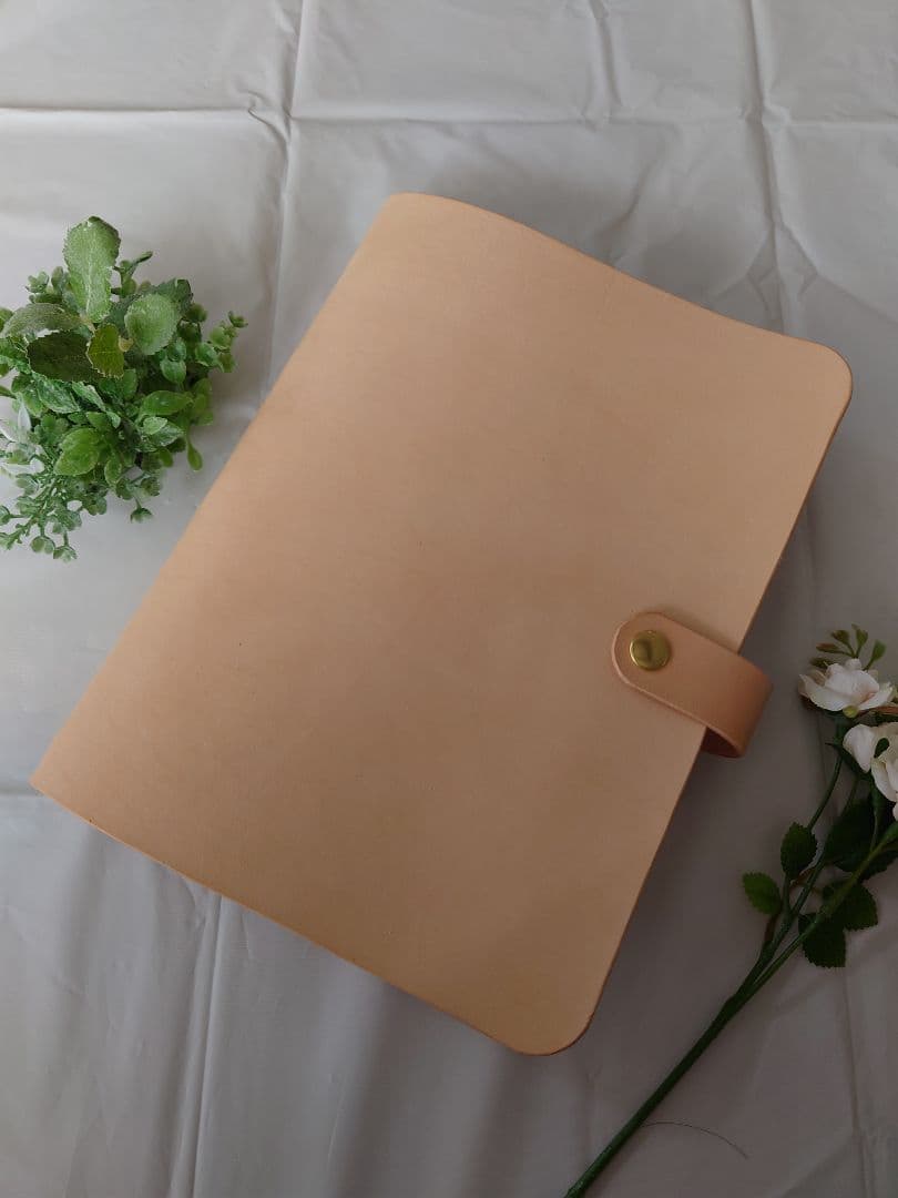 【真鍮と本革のファイル　A4】ルーズリーフファイル　バインダー　アルバム　ヌメ革