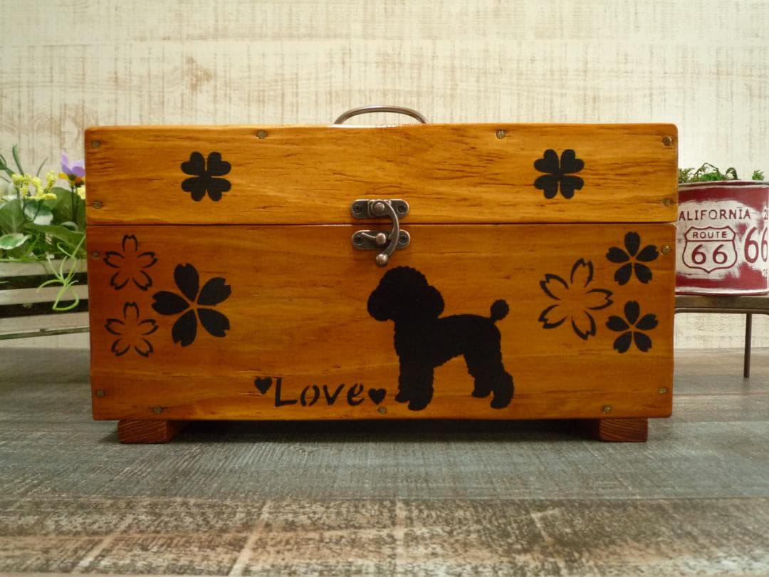 ⭐さくらオーダー品♥️椅子＆留具BOX⭐わんにゃん柄♥️--150・151