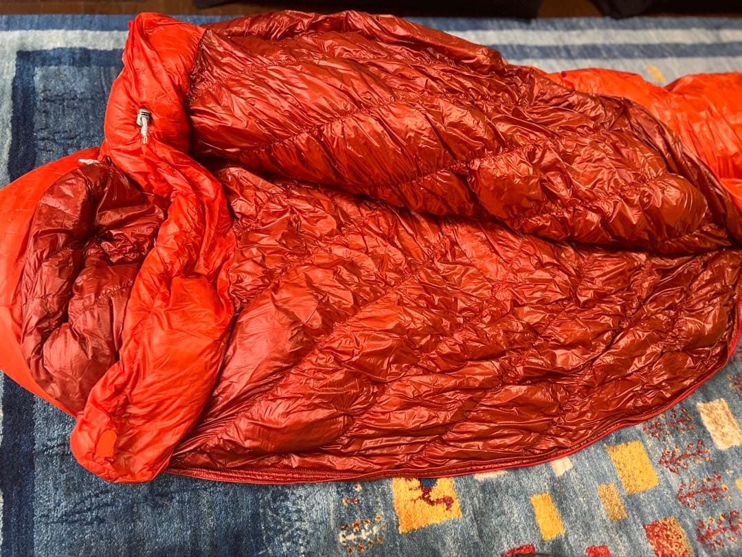 モンベル　シームレス ダウンハガー800 #1 R/zip